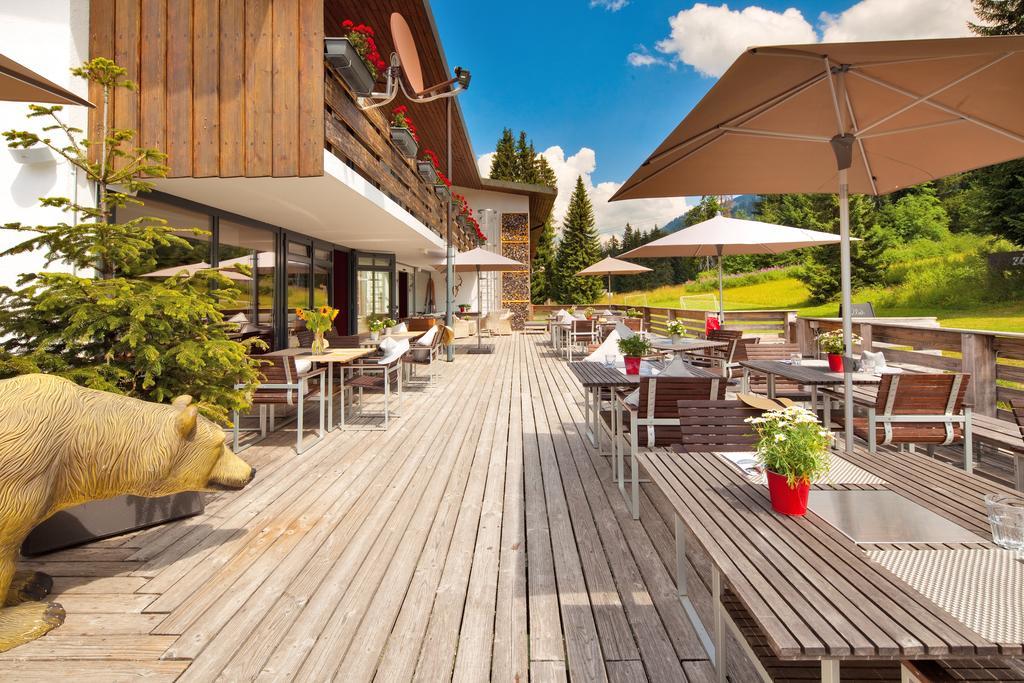 Saanewald Lodge Saanenmöser エクステリア 写真
